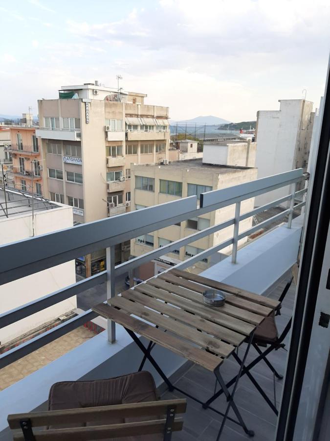 Central Mark Loft Volos Exteriér fotografie